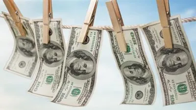 محكمة فرنسية تغرم بنك سويسري 3.7 مليار يورو بتهمة غسيل الأموال