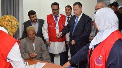 محافظ بني سويف: فحص مليون و398 ألف مواطنا ضمن مبادرة  100 مليون صحة