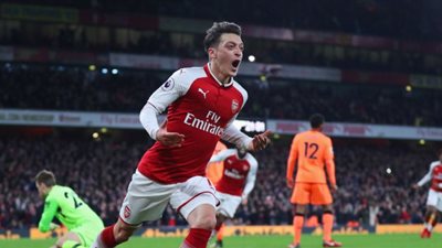 إيمري يكشف عن موقف أوزيل من مباراة باتي بوريسوف