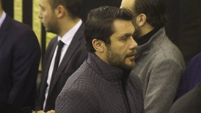 أحمد حسن ونقيب الصحفيين السابق يحضران عزاء خالد توحيد (صور)