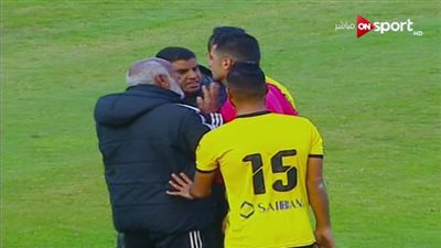 طرائف وغرائب الدوري المصري .. حكم مباراة بتروجت والإنتاج الحربي يطلق صافرة نهاية المباراة ثم يعود لأستكمالها من جديد