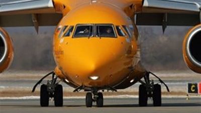 طائرة برازيلية محملة بالمساعدات الإنسانية تصل لحدود فنزويلا