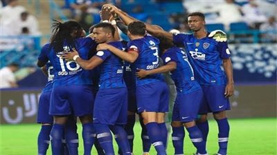 الهلال السعودي يتدرب على برج العرب