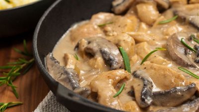 جربي تحضير دجاج بالكريمة والفطر (المقادير)