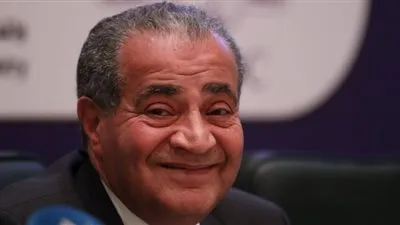 الموزانة العامة تعرقل إضافة المواليد إلي بطاقات التموين