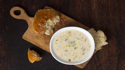 طريقة عمل شوربة المشروم بالشعيرية