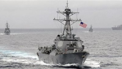 سفينتان أمريكيتان تعبران مضيق تايوان