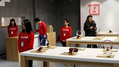 ون بلس تعرض نموذجها من هواتف الجيل الخامس (صورة)