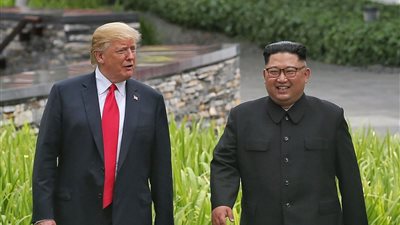 ترامب يصل فيتنام لعقد قمته الثانية مع الزعيم الكوري الشمالي