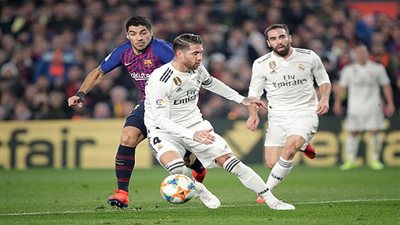 موعد مباراة برشلونة وريال مدريد في الكلاسيكو والقنوات الناقلة والمعلقين