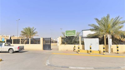 بدء أعمال صيانة وتنظيف العيون التاريخية بالأحساء