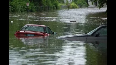 إجلاء آلاف جراء فيضان نهر في كاليفورنيا