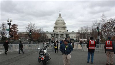 الكونجرس الأمريكي يبحث عن 