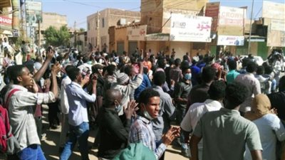 السودان: الآلاف يتحدون 