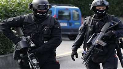 سويسرا: السجن عاماً لشرطي تجاوز السرعة أثناء مطاردته للصوص