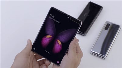 الرئيس التنفيذي لهواوي يصف تصميم الهاتف Galaxy Fold بـ 