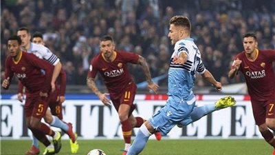 لاتسيو يسحق روما بثلاثية في ديربي العاصمة