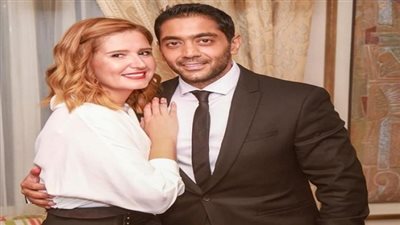 أحمد فلوكس وهنا شيحة يحذفان بعضهما على 