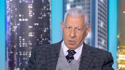 مكرم محمد أحمد: حادث قطار 