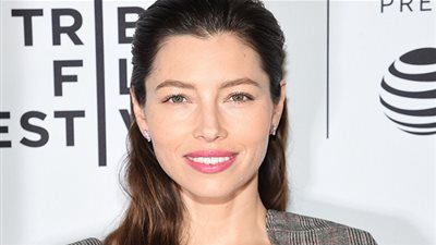 في عيد ميلادها الـ37.. تعرفي على أبرز إطلالات 