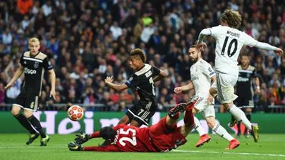 فيديو| أياكس يهزم شباك ريال مدريد بالهدف الثاني 