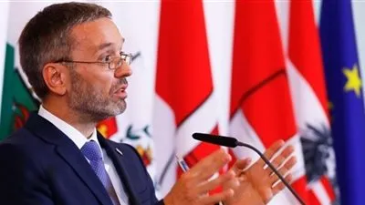 النمسا تسحب الحماية القنصلية لمواطنيها الدواعش