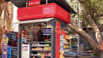 خبير إدارة محلية عن إلغاء تراخيص الأكشاك غير الملتزمة بالنظافة: قرار صائب 