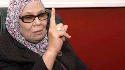 آمنة نصير: المرأة حصلت على حقوقها بالدعم المعنوي وليس التطبيقي