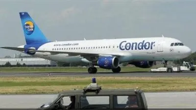 طائرة ركاب تحول مسارها بعد 3 ساعات.. والسبب في 