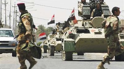 الأمن العراقي يفرق متظاهرين أمام بوابة الحكومة المحلية فى البصرة