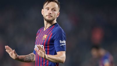 راكيتيتش يواجه مصير مجهول في برشلونة