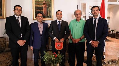الأهلي يُلبي دعوة السفير المصري في الكونغو على مأدبة غداء