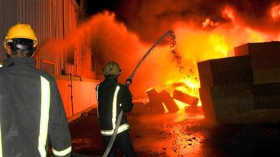 المعاينة الأولية تكشف عن سبب حريق مصنع 