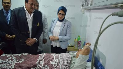 عاجل.. أول تعليق من وزيرة الصحة على إقالة مدير معهد القلب