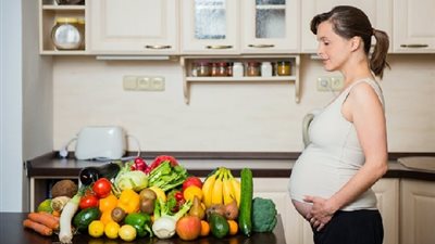 احذري تناول هذه الأطعمة.. تضر بصحة الجنين