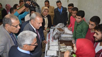 افتتاح فعاليات الأسبوع البيئي الحادي عشر في قنا.. معسكرات تشجير وسوق خيري (صور)