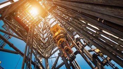 ديلى ميل: لأول مرة.. أمريكا تتخطى السعودية كأكبر مصدر للنفط فى 2019 