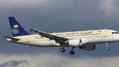 طائرة تعود بعد إقلاعها بسبب 