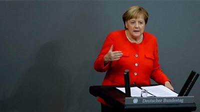 ثلثا الألمان يعارضون تنحياً مبكراً لميركل