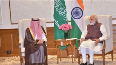 الجبير يستعرض مع وزيرة الخارجية الهندية العلاقات الثنائية بين الرياض ونيودلهي