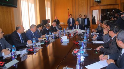 كامل الوزير يرفع شعار انضباط وسلامة السكك الحديدية   