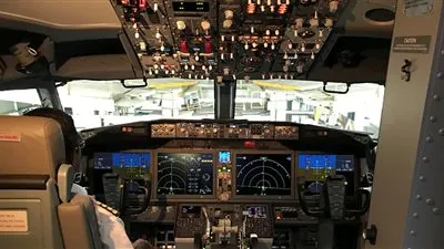 كولومبيا تحظر تحليق طائرات 