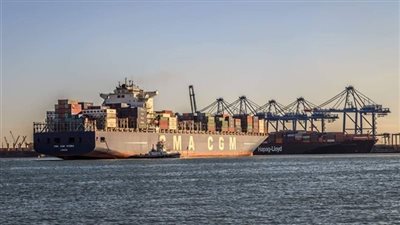 ننشر حركتي الشحن والملاحة بميناء دمياط 