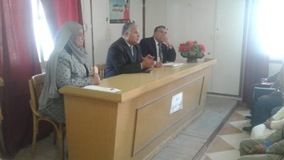 مدير تعليم الإسماعيلية يعقد اجتماعًا مع مدراء المدارس 