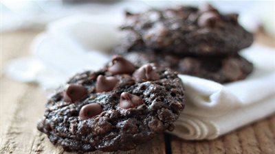 طريقة سهلة لعمل كوكيز الشوفان بالكاكاو اللذيذة