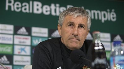 مدرب ريال بيتيس يكشف خطته للفوز على برشلونة