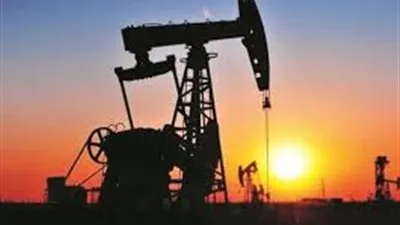 الشركات الأمريكية تخفض عدد حفارات النفط هذا الأسبوع 