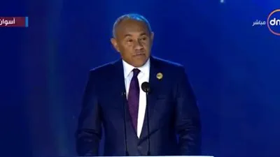 رئيس الكاف: ممتن للسيسي لالتزامه باستقبال مصر لكأس الأمم الإفريقية