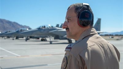 من أمريكا .. 