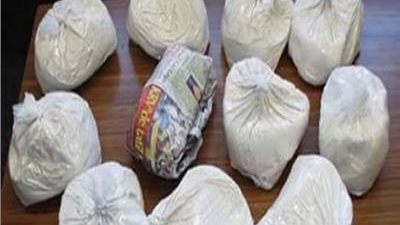 القبض على عاطلين بحوزتهما 24 قطعة حشيش بالبحر الأحمر 